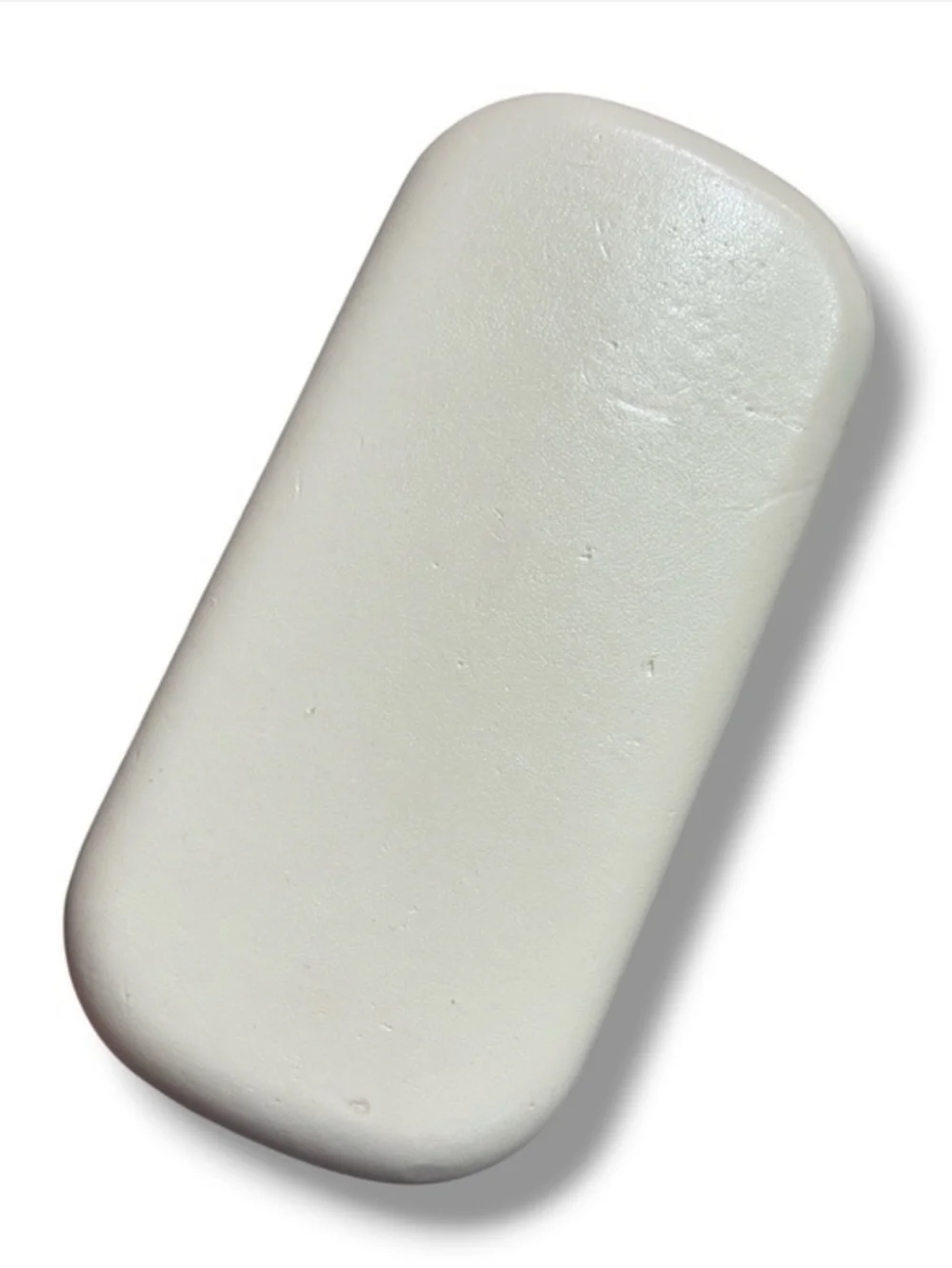 Marc Jacobs White Sunglasses Case with Matching Cleaning Cloth